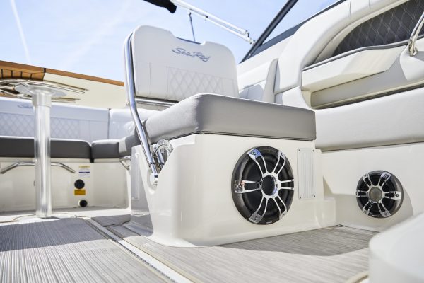 Signature-Series-Sports-Chrome-Subwoofer_2020-SeaRay-SLX-250